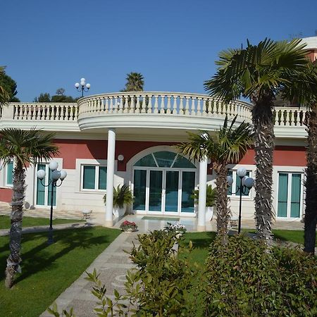 Hotel Parco Serrone Corato Eksteriør billede
