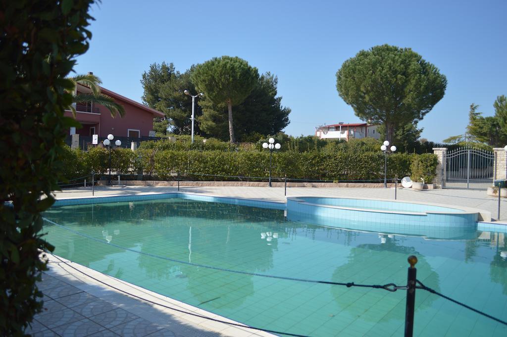 Hotel Parco Serrone Corato Eksteriør billede
